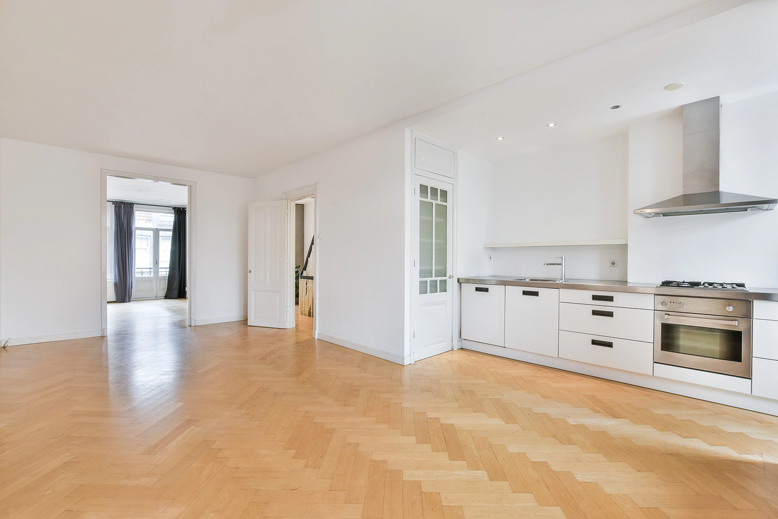 Virtual staging example 9 - Before